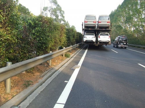 高速公路波形護欄